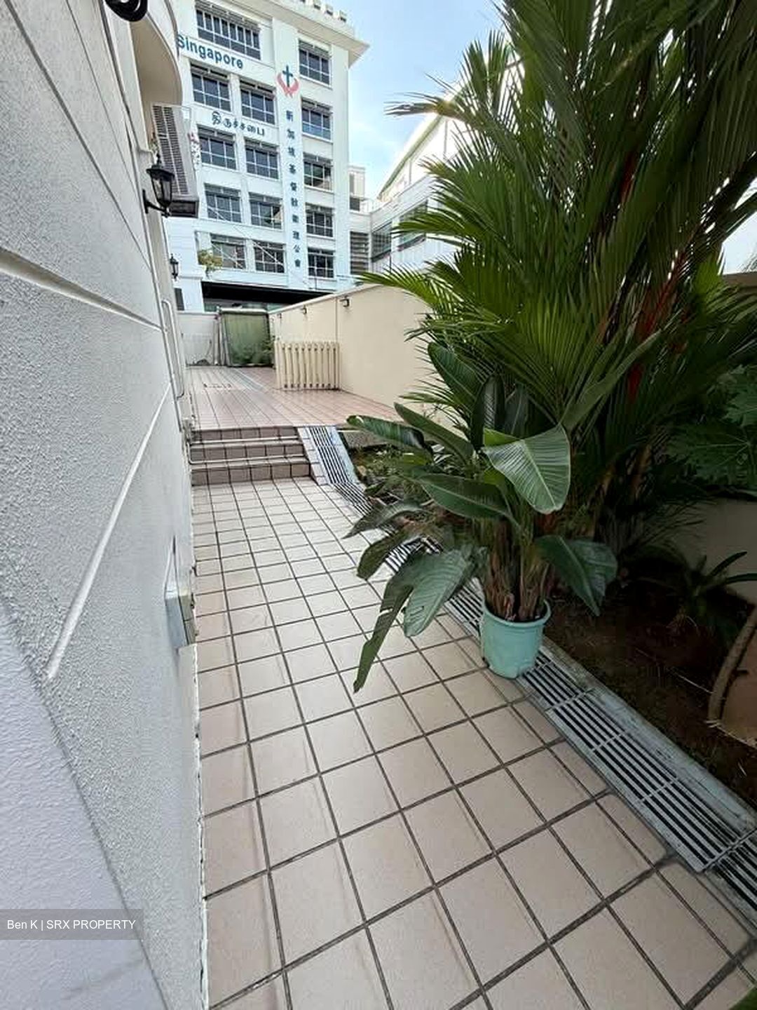 Barker Road (D11), Terrace #549979421